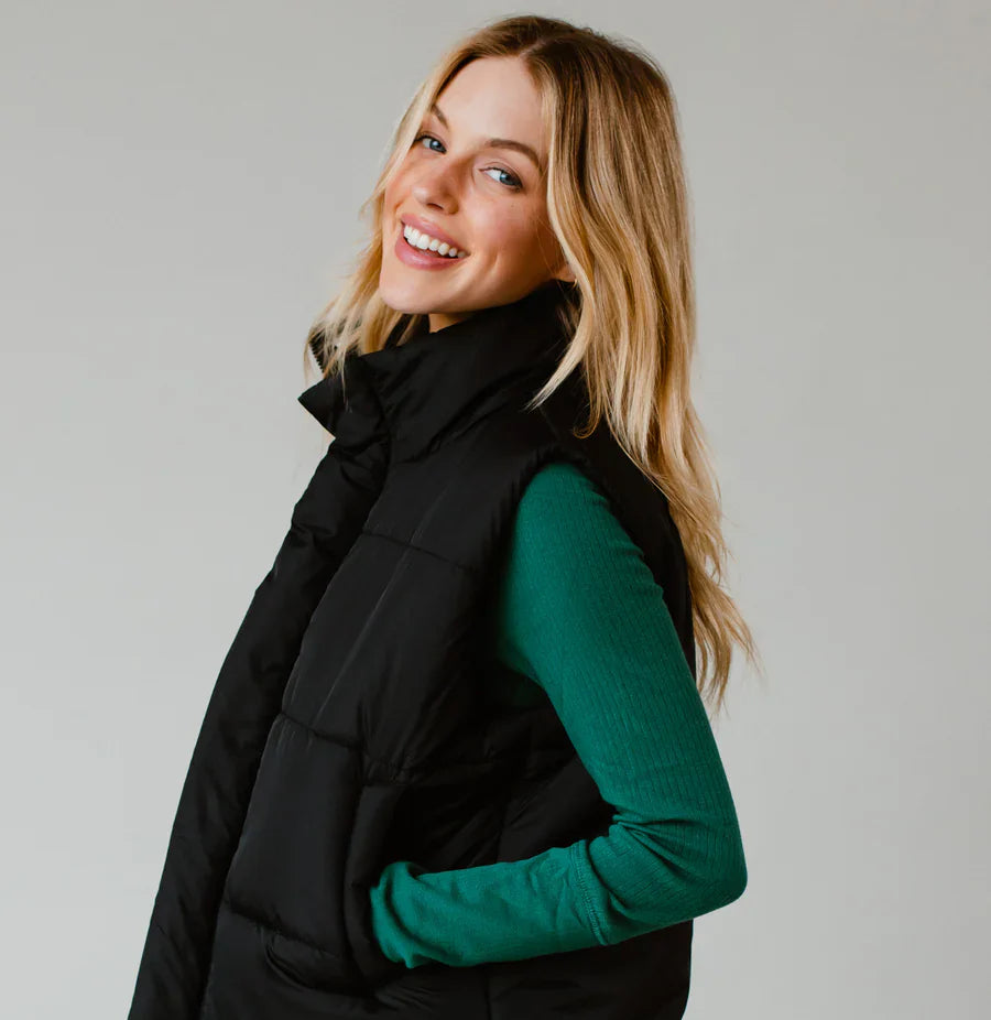 Peak Puffer in Black