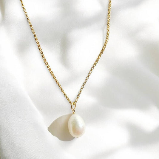 Mackenzie Freshwater Pearl Necklace Gold Filled