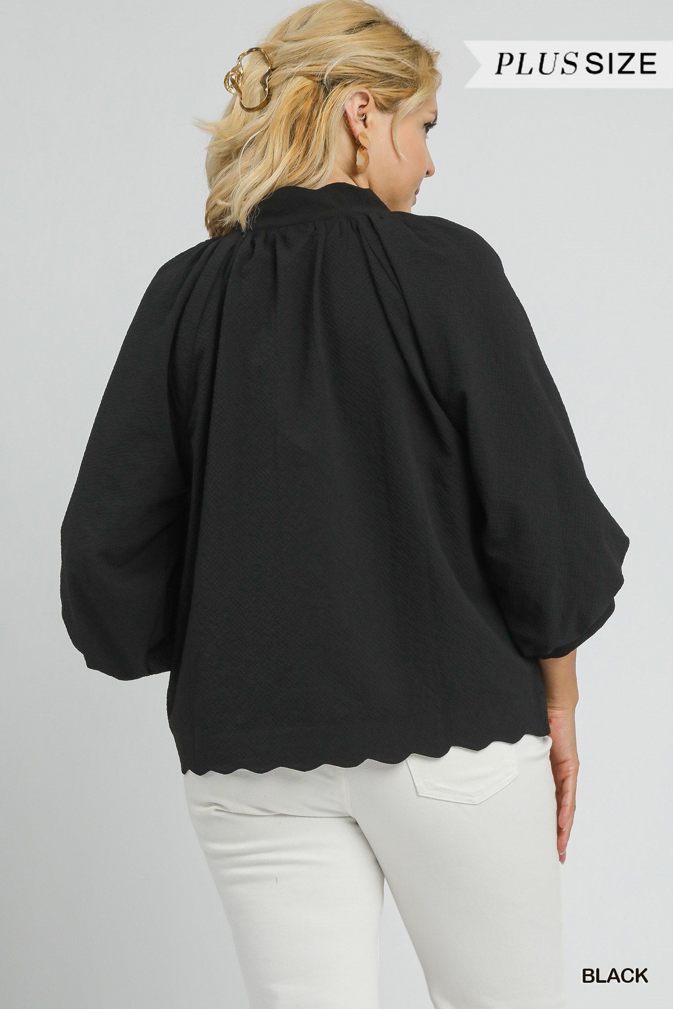 Scallop Whisper in Black