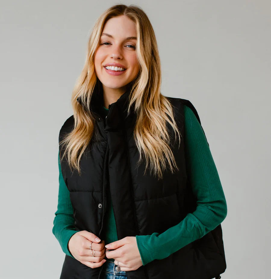 Peak Puffer in Black
